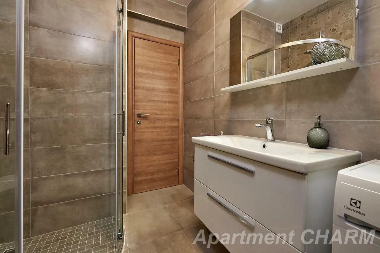 Luxury Apartment Charm With Pool Trogir