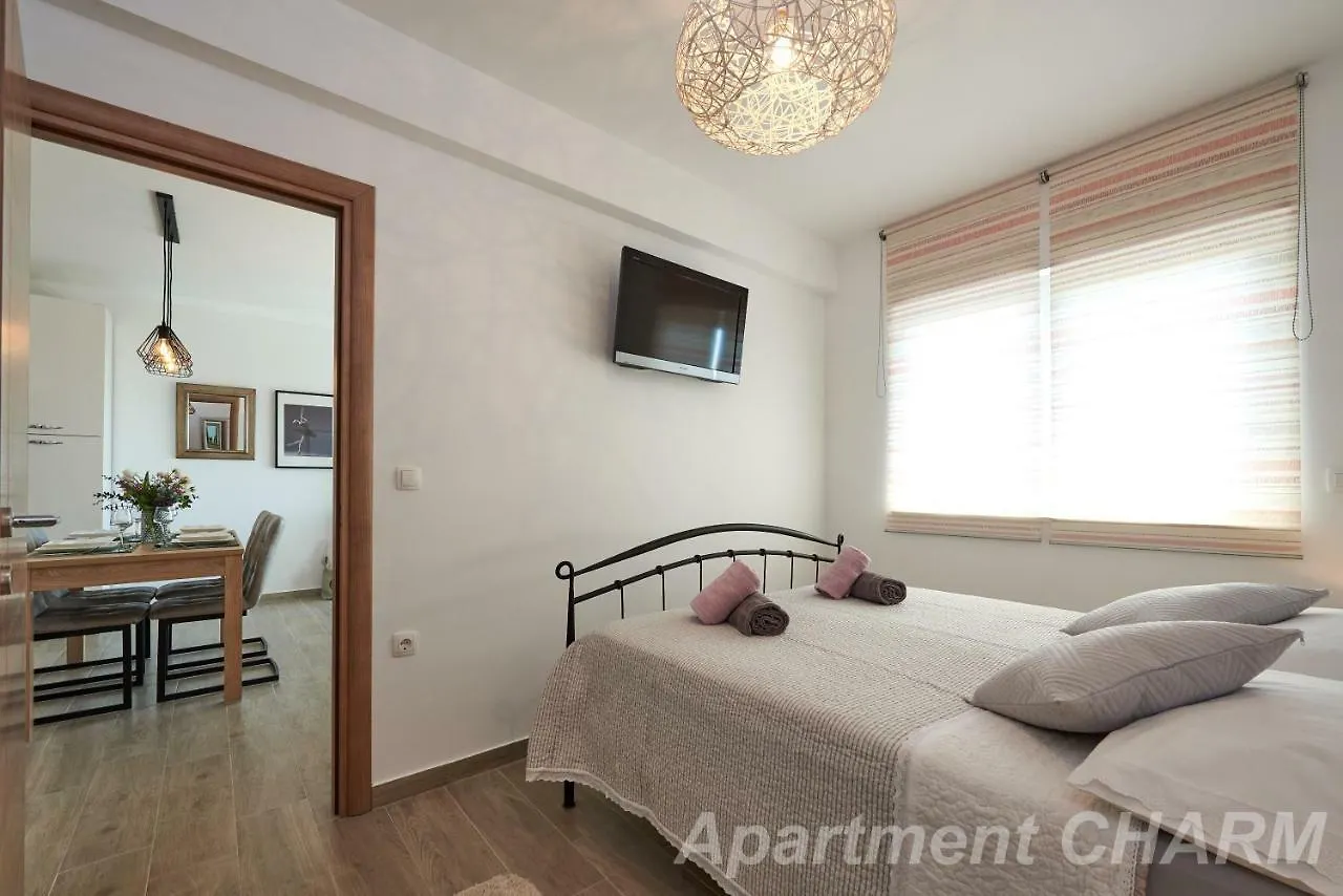 Luxury Apartment Charm With Pool Trogir