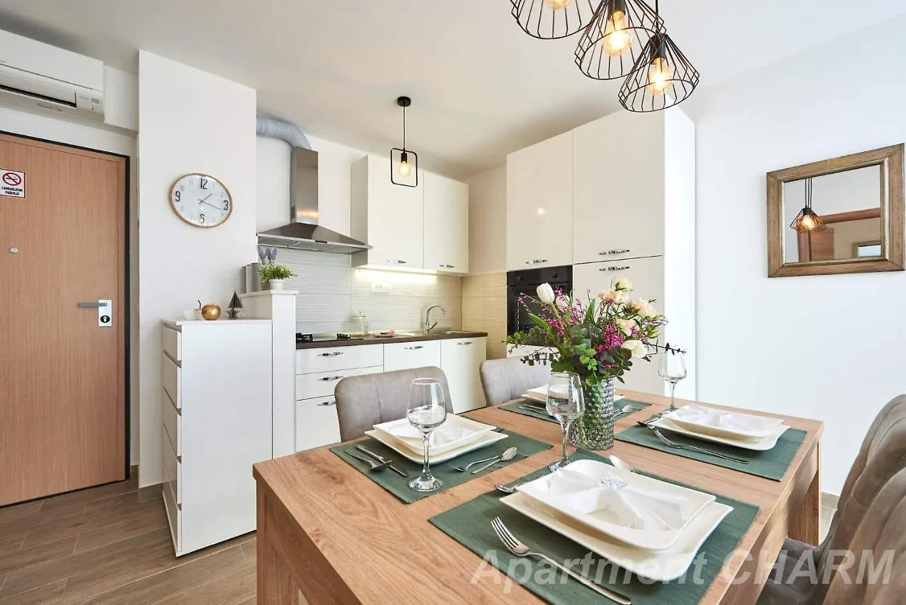 Luxury Apartment Charm With Pool Trogir