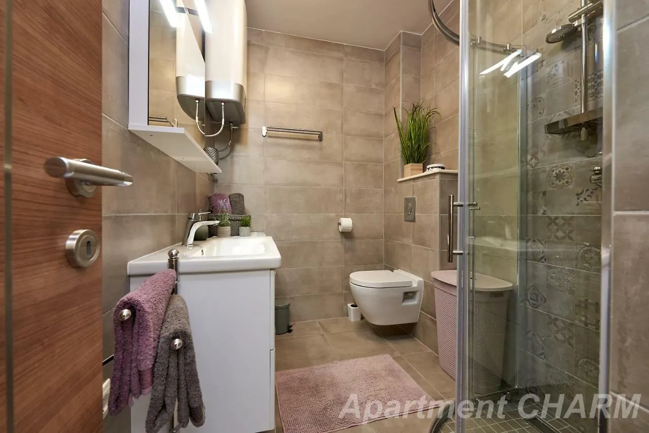 Luxury Apartment Charm With Pool Trogir